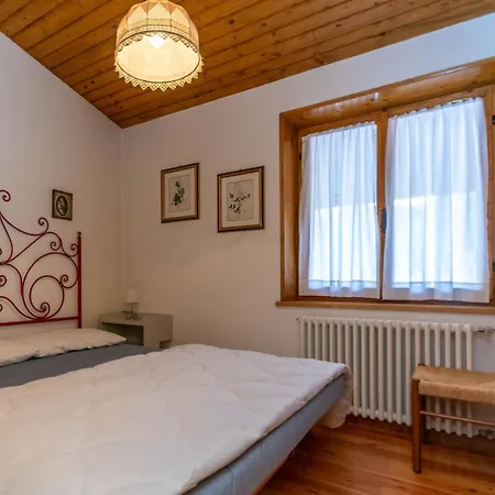Ciasa Al Sol Apartment Falcade